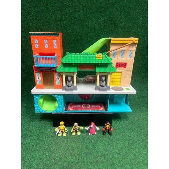 TMNT Half Shell Heroes Sewer Lair Playset Chinatown Lot 2014 w/ Figures - Picture 1 of 7